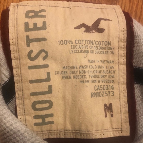 Hollister Sweatshirt - Picture 3 of 3